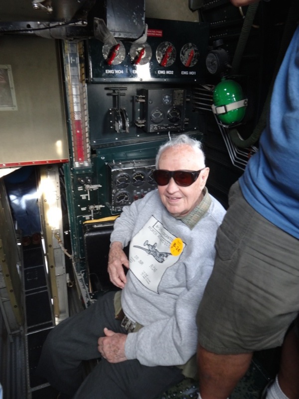 Murray in plane