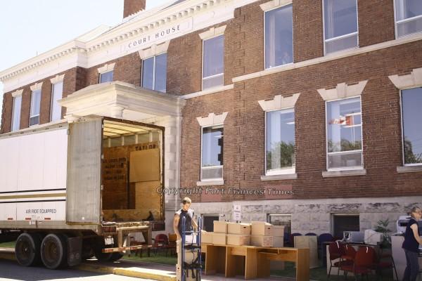 court-house-moving