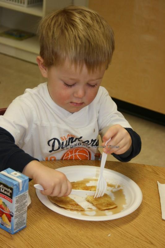 Cutting pancake