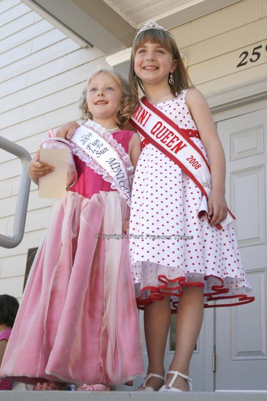 Mini-queens