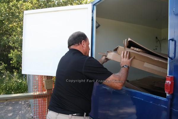 Recycling compactor