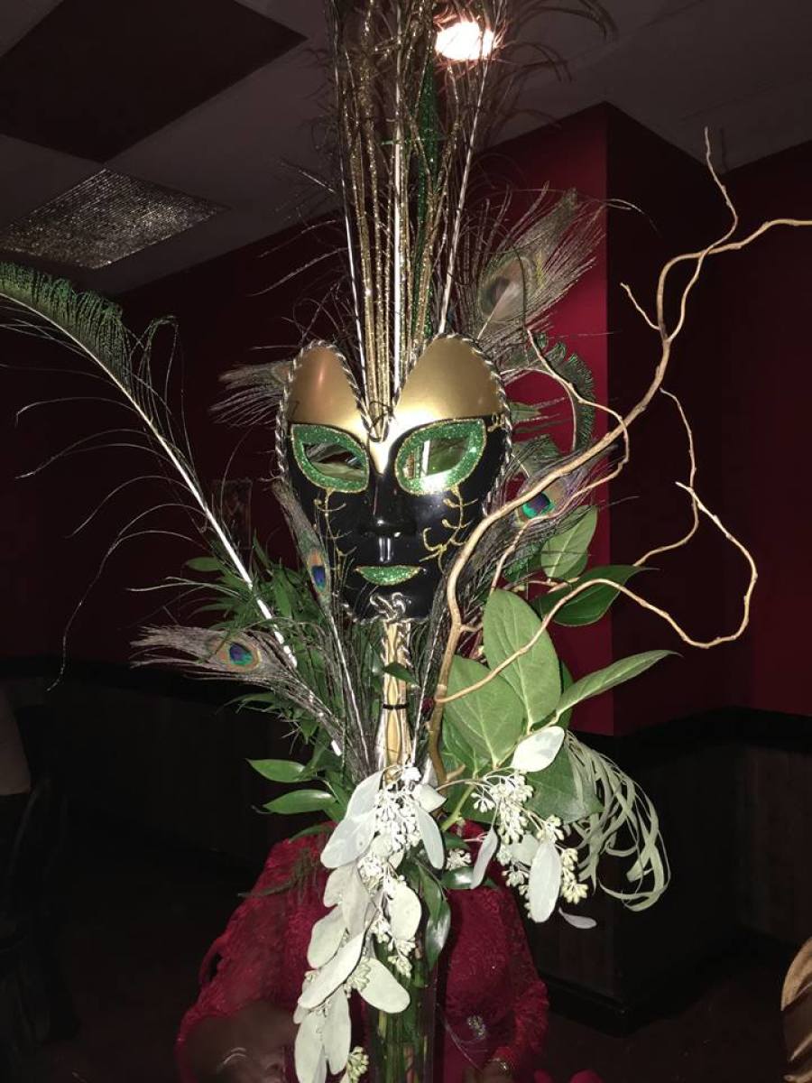 Mardi Gras centrepiece