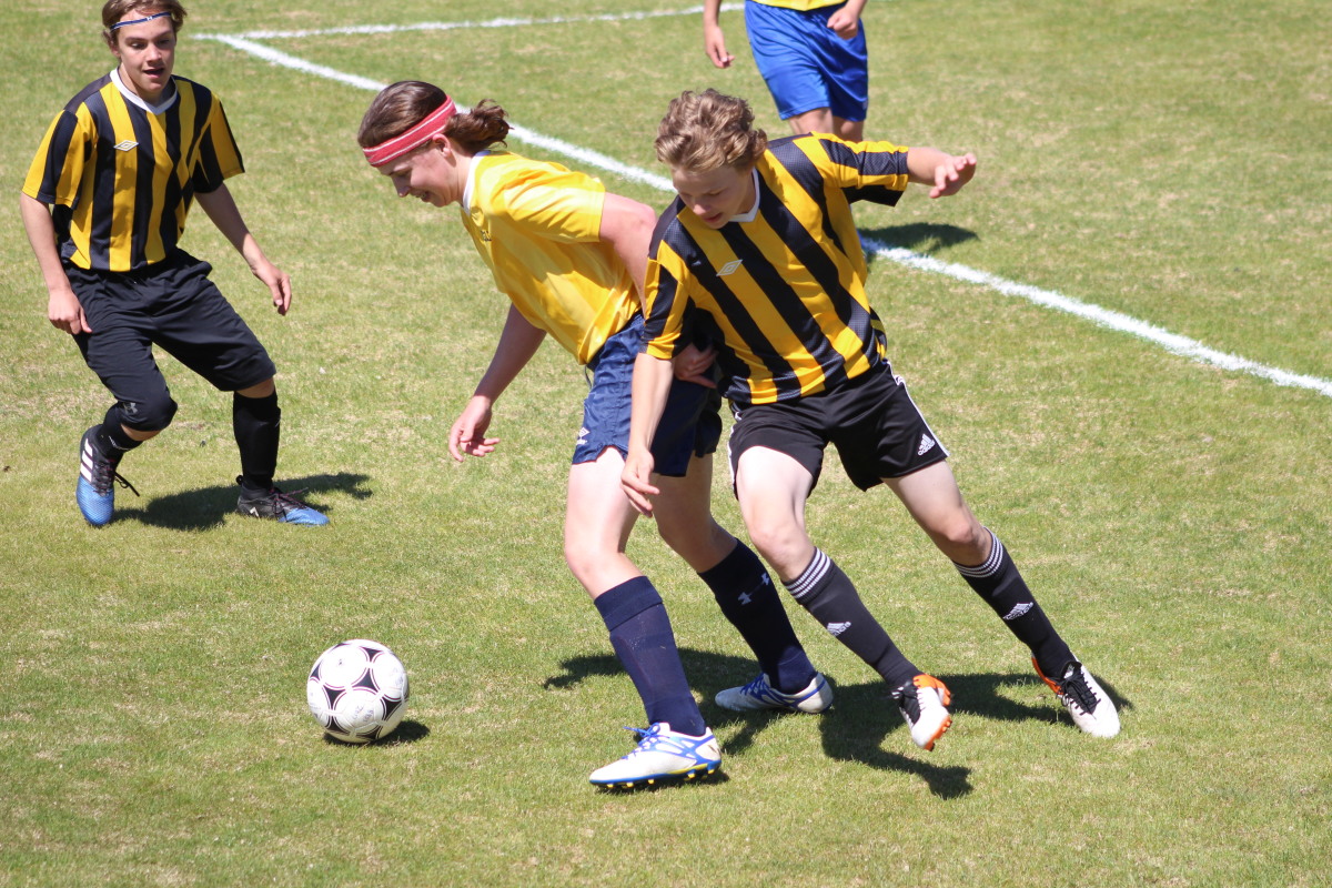 Soccer battle
