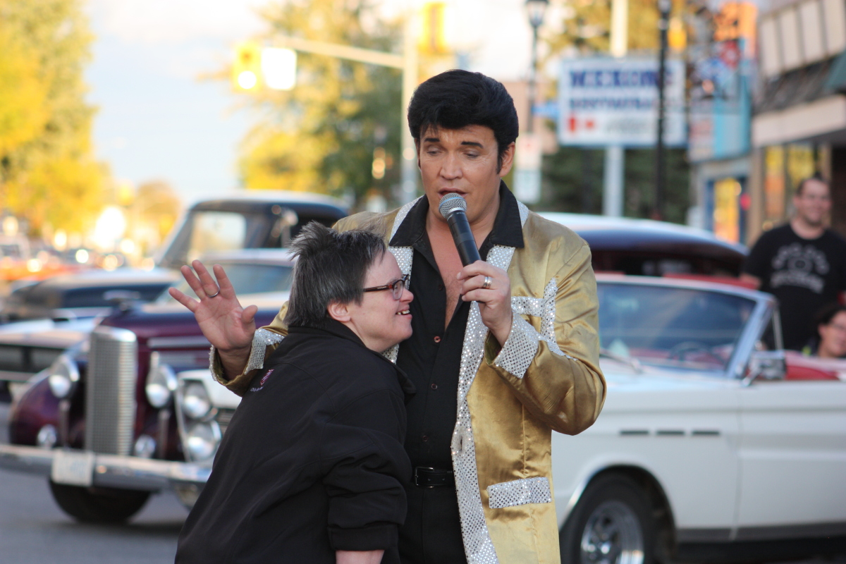 Serenaded by the ‘King’