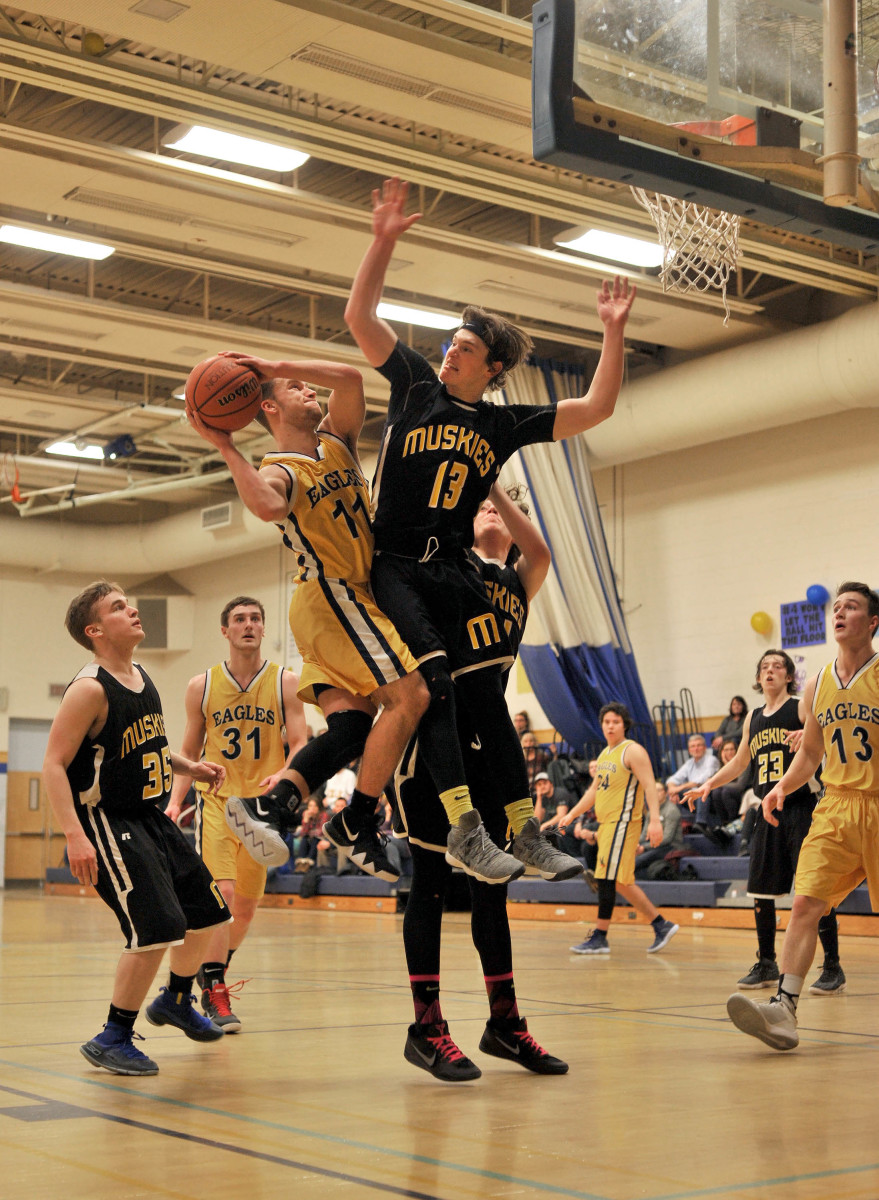 Hoops action