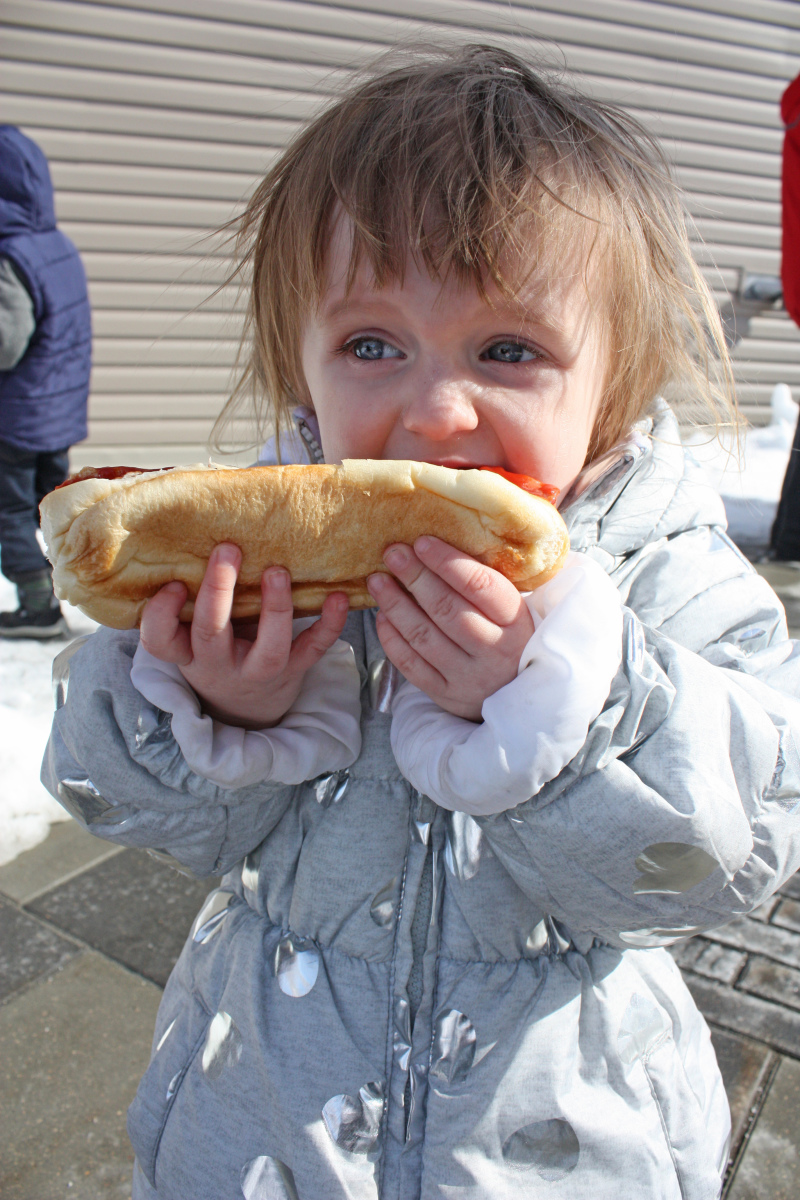 Eating hot dog