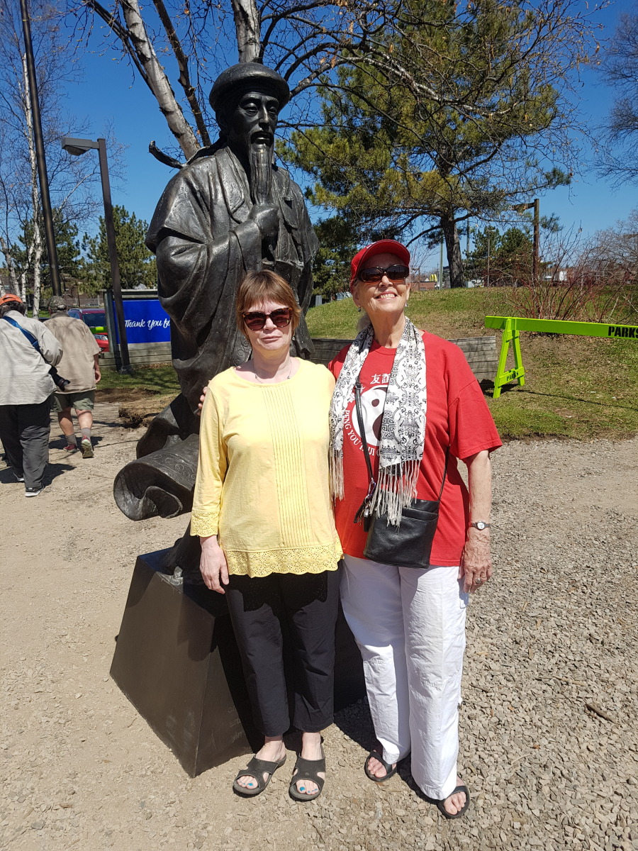 Tai Chi statues
