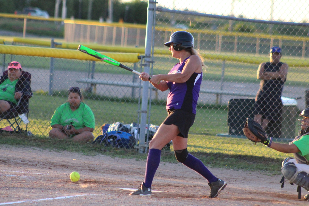 Swinging bunt