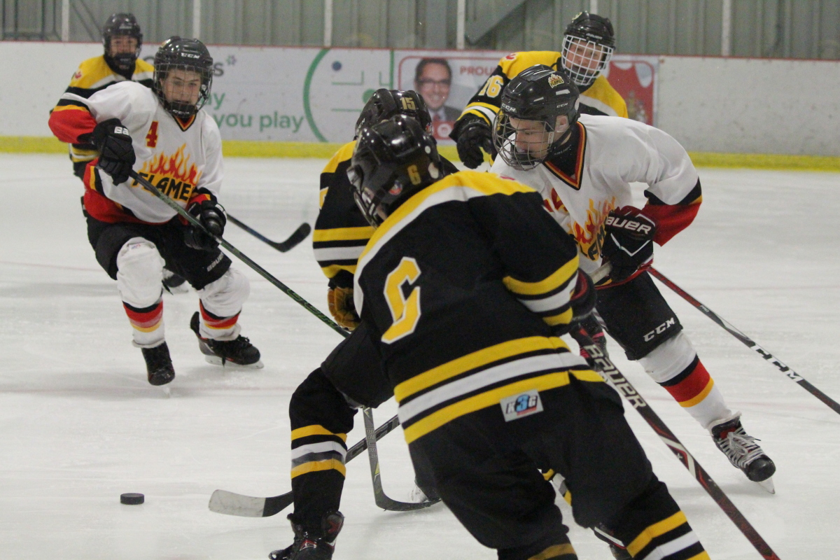 Puck scrum