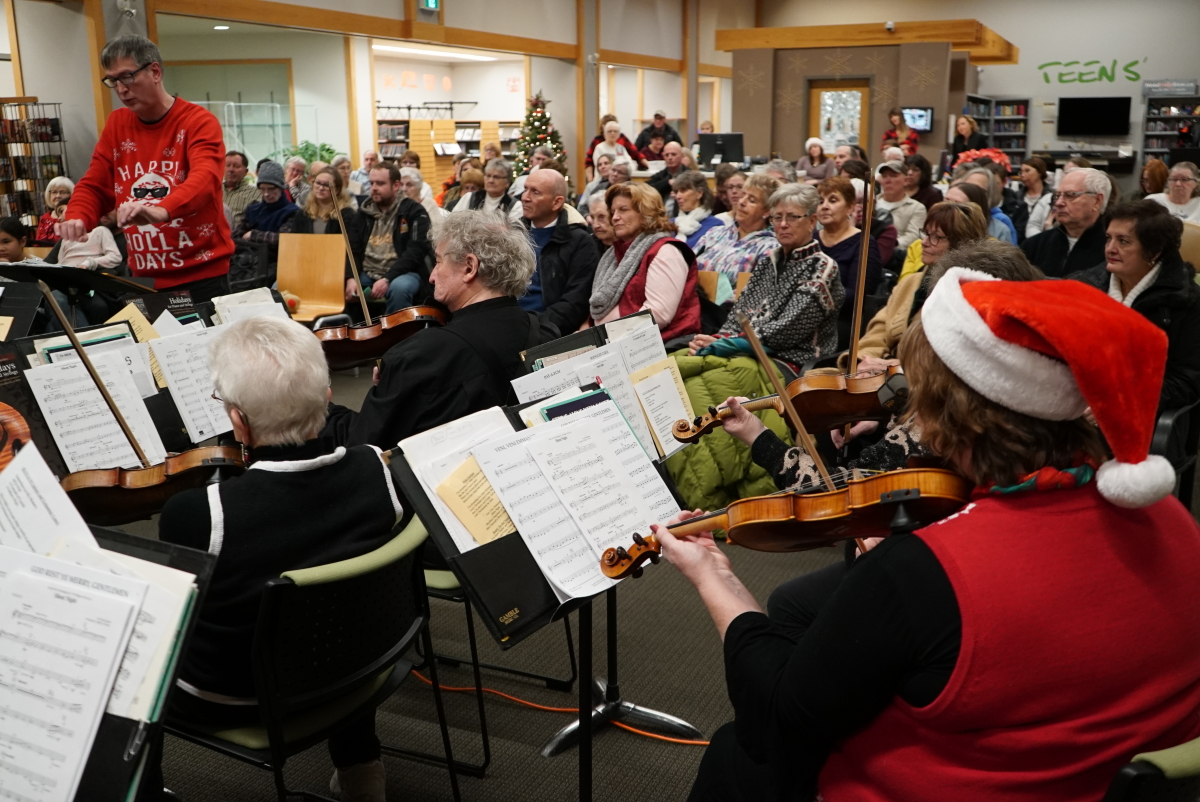 ‘Holiday Melodies’