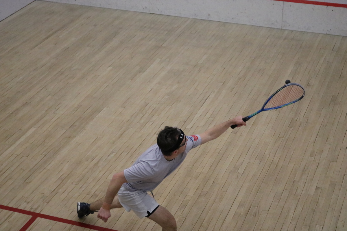 Squash lunge