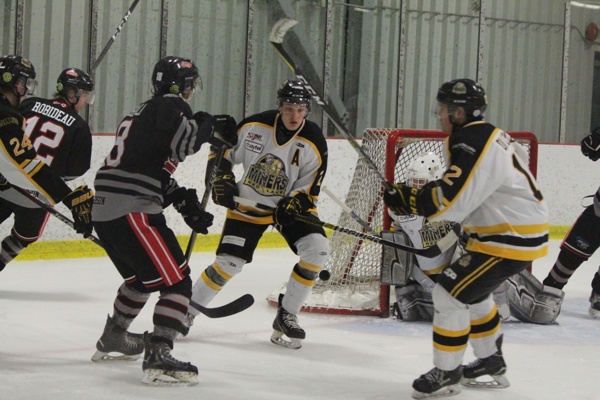 Puck bouncing