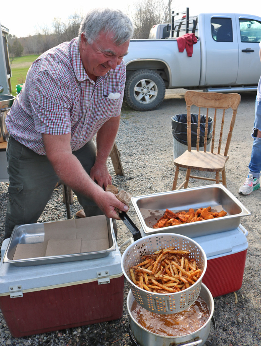 Fry cook