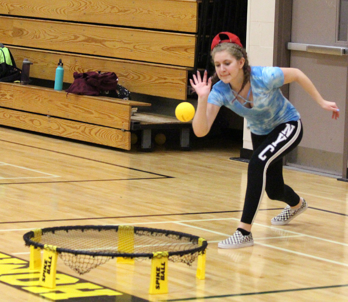 Spiking ball
