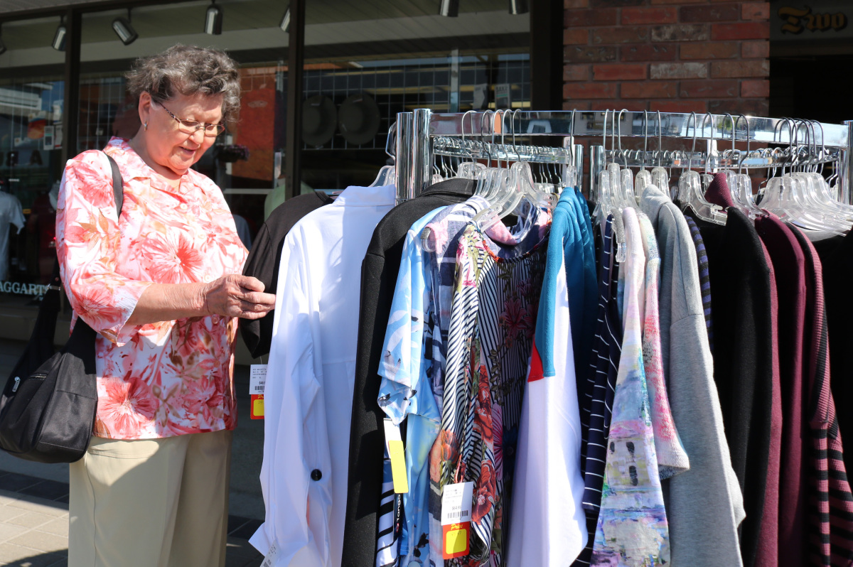 Sidewalk sales