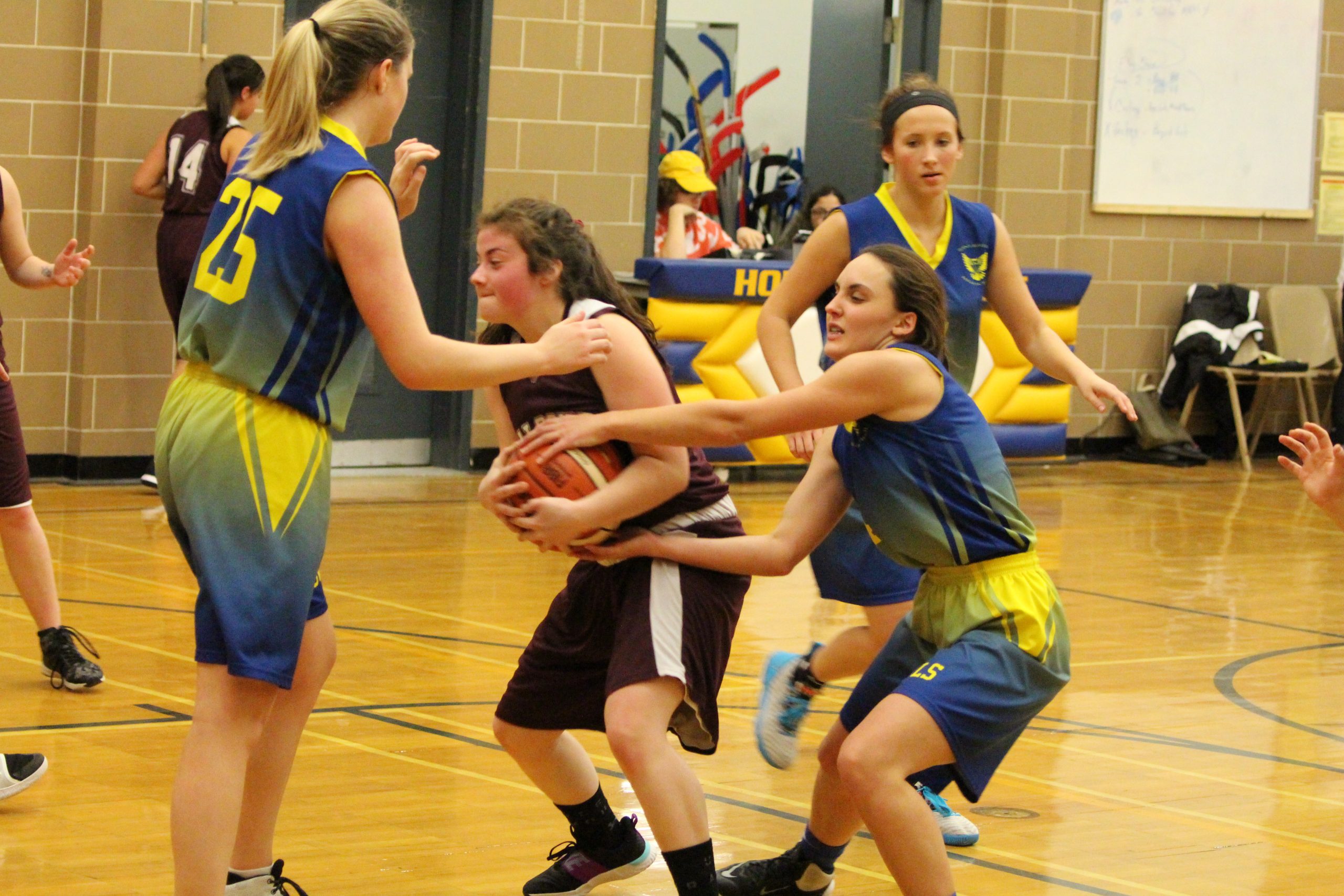 Ball battle