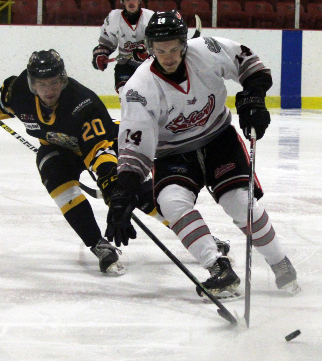 Race for puck