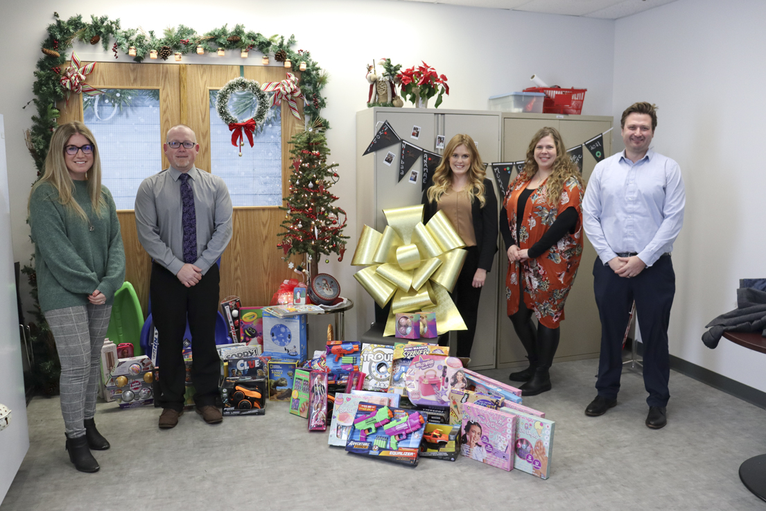 Beyak Automotive Group makes toy donation to UNFC Christmas program