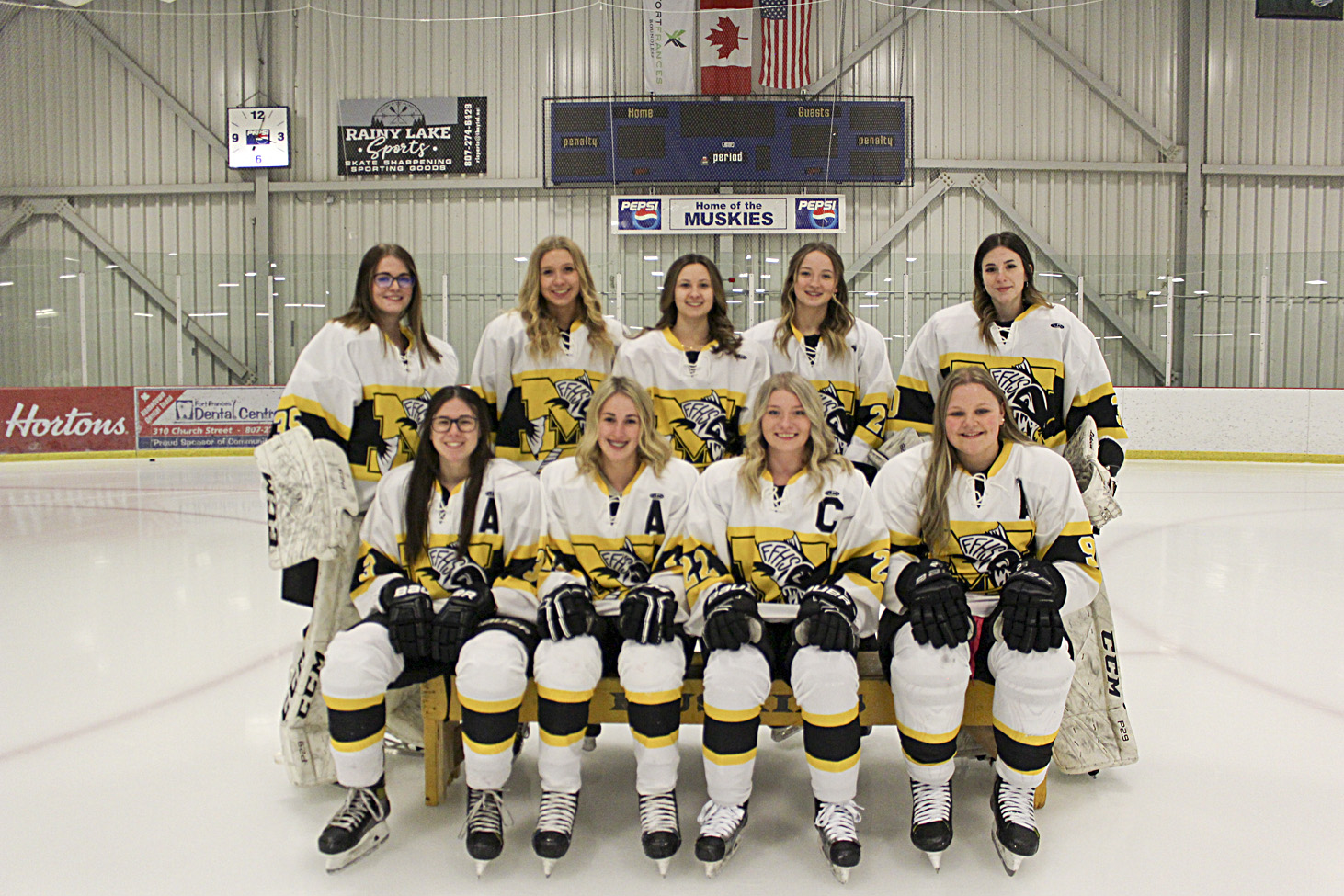 Graduating Muskie girls