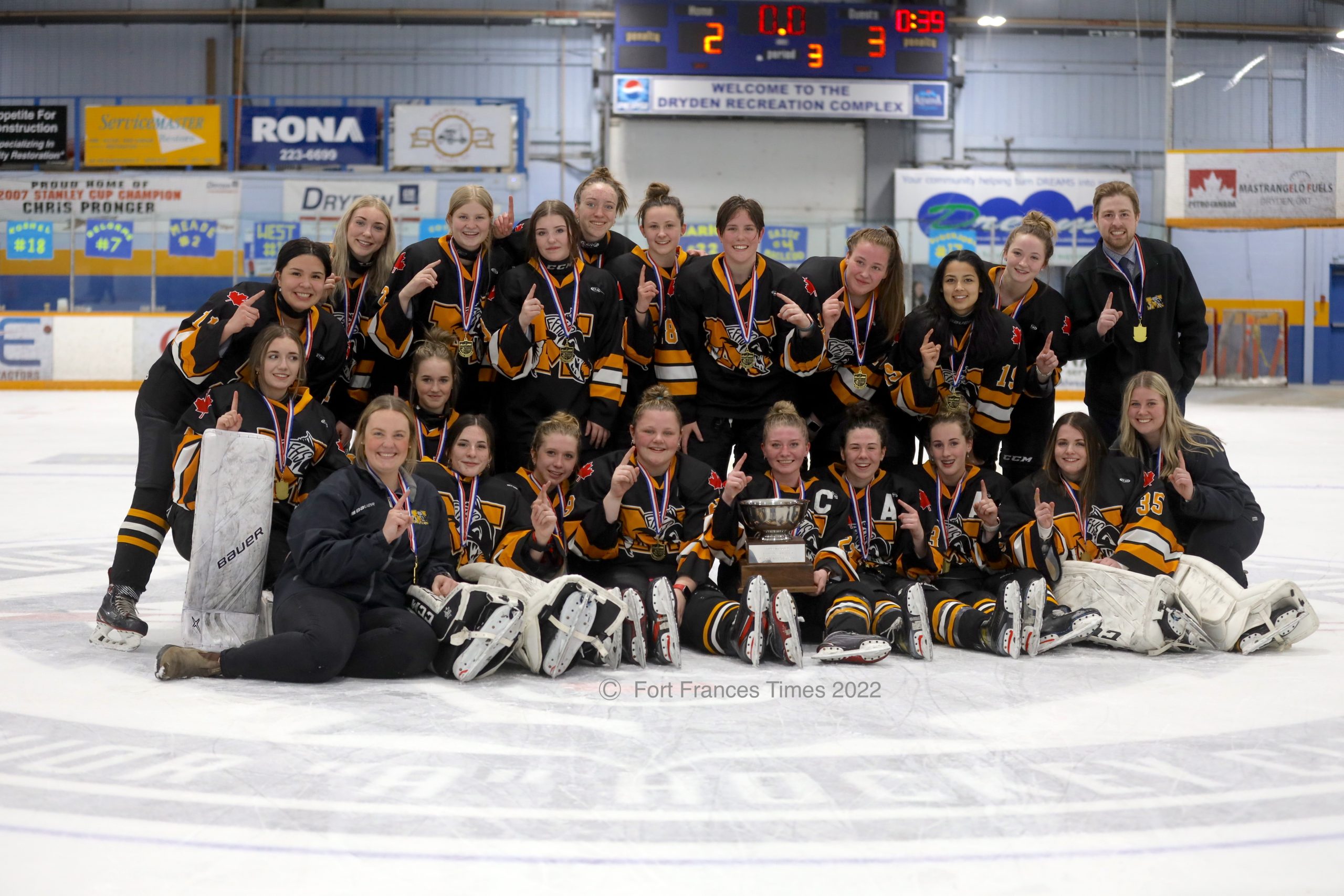 Muskie Girls win NorWOSSA hockey championship (photos)