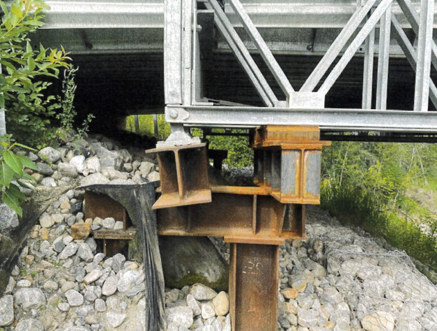 Bridge in need of repairs; flaggers on scene