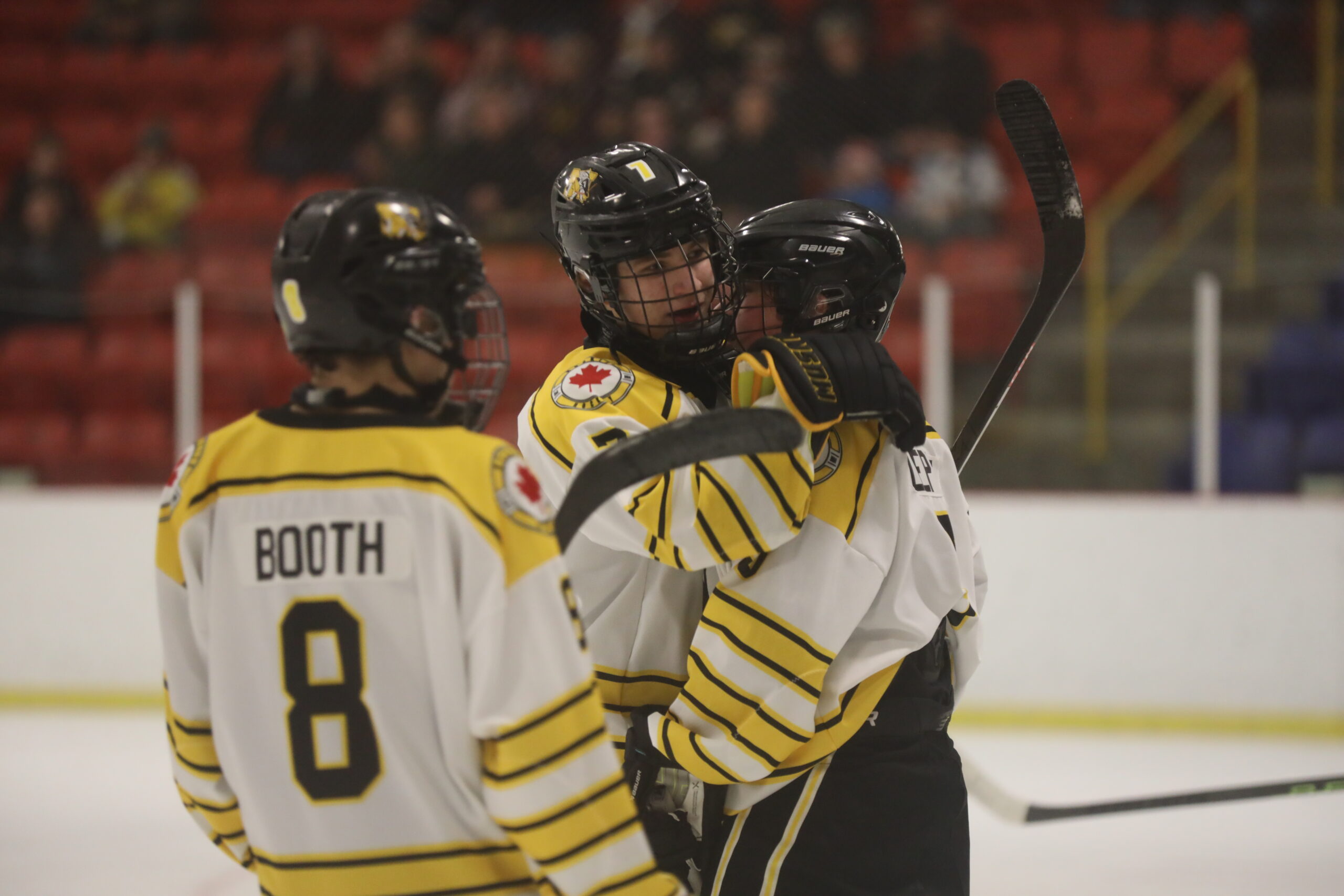 Double win for Muskies