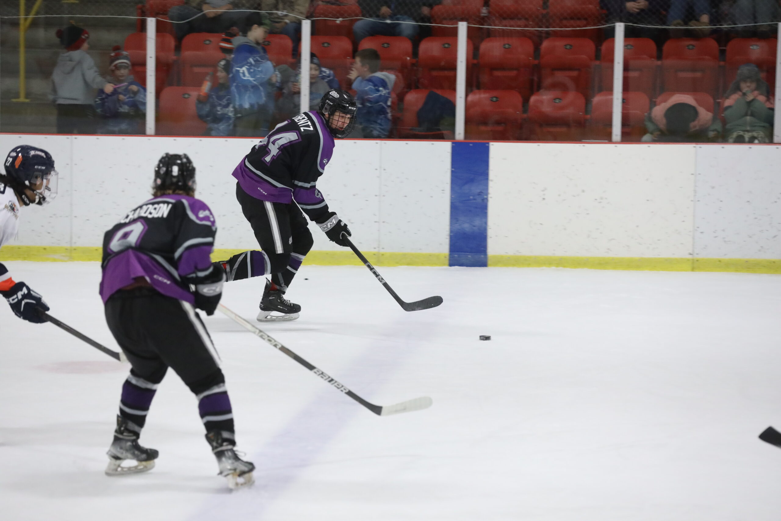 Lakers show fans appreciation and a hometown win