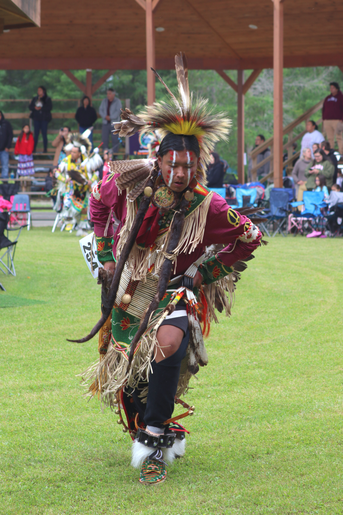 Hundreds turn out to 31st Annual Couchiching First Nation Pow-wow