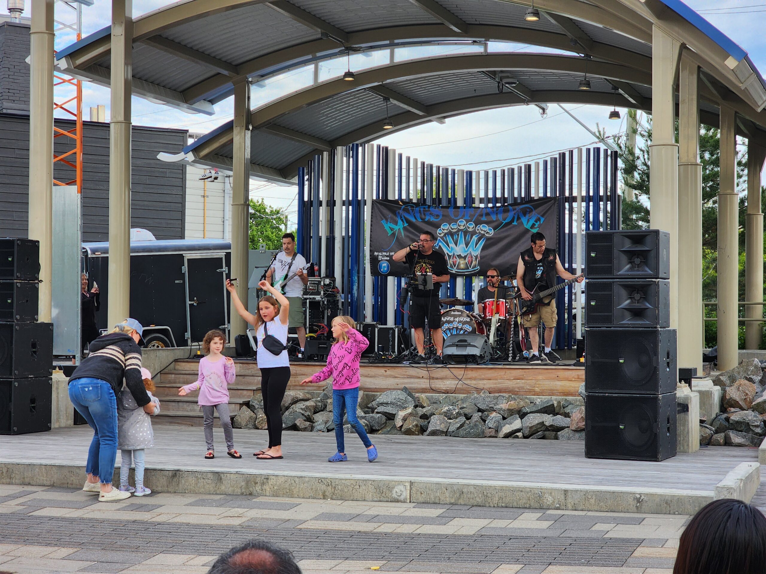 Kings of None returns to Rainy River to wrap up 25th walleye tournament