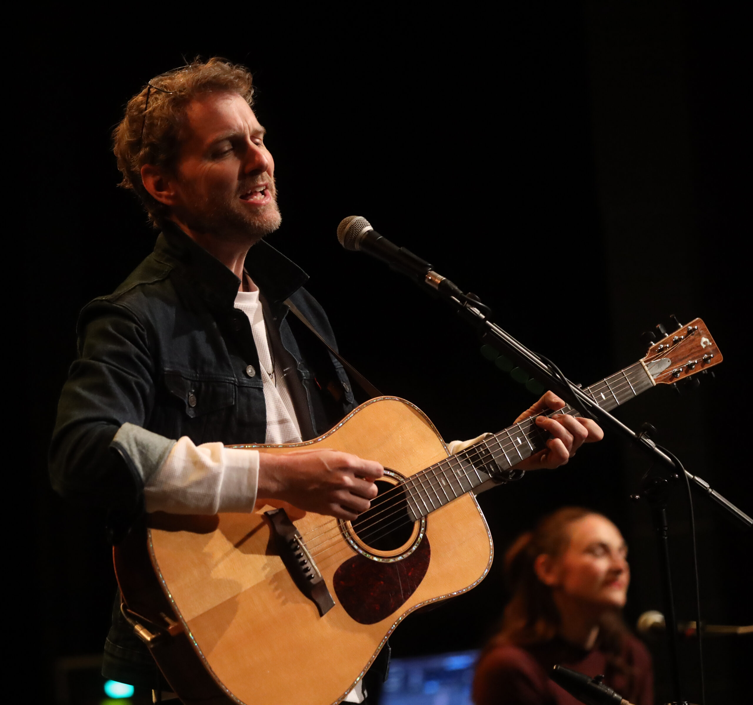 Folk vocals wow at Townshend