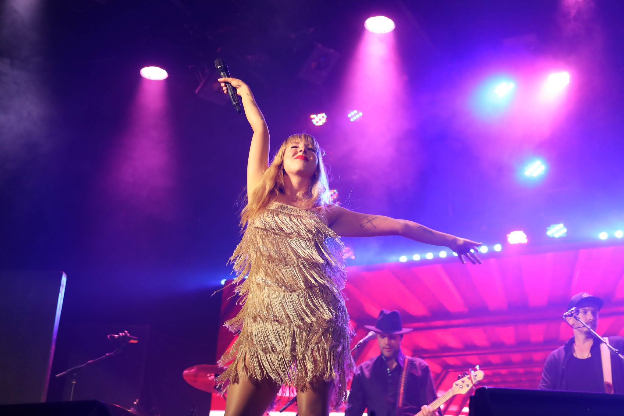 A tribute to Taylor Swift to fill the big tent with big music