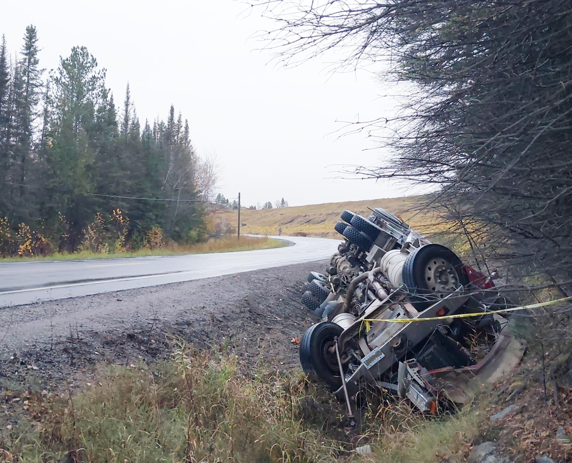 Atikokan truck driver charged after gravel truck crashes