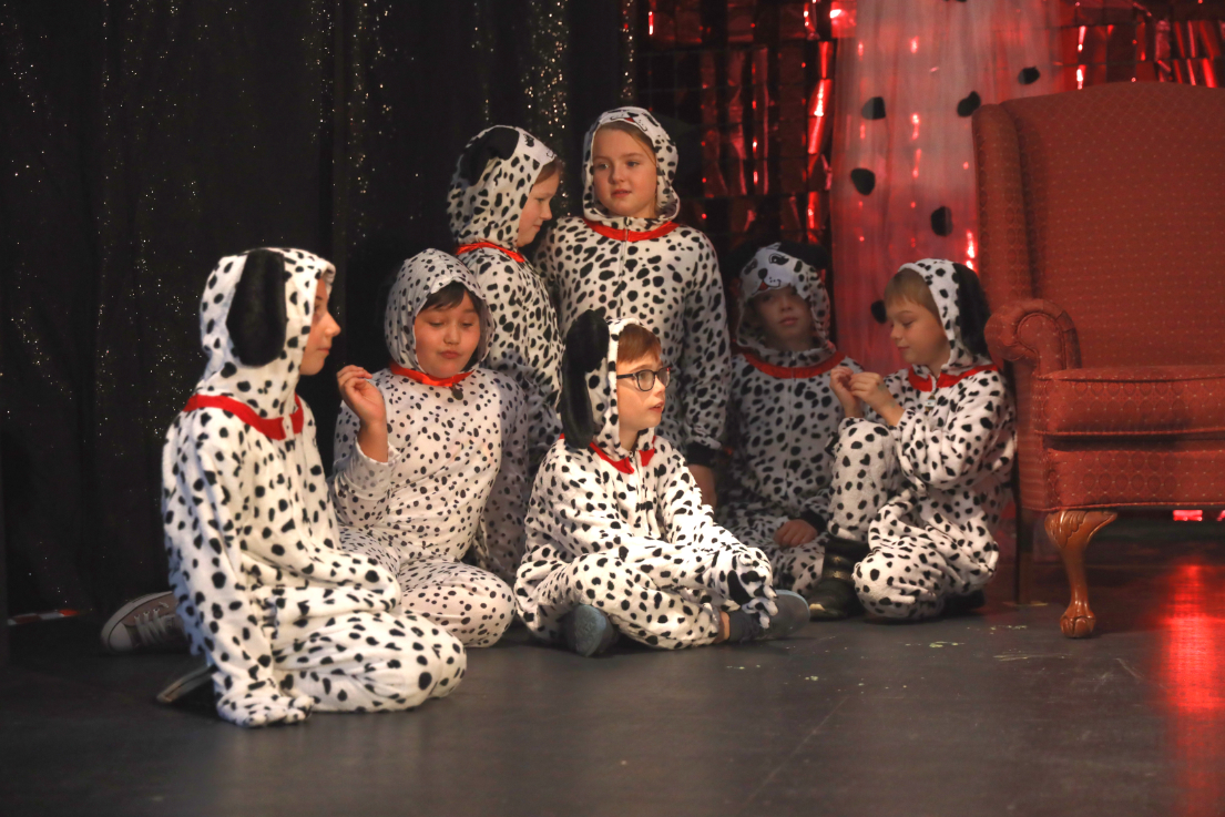 Row i Theatre goes to the dogs: 101 Dalmatians show this weekend
