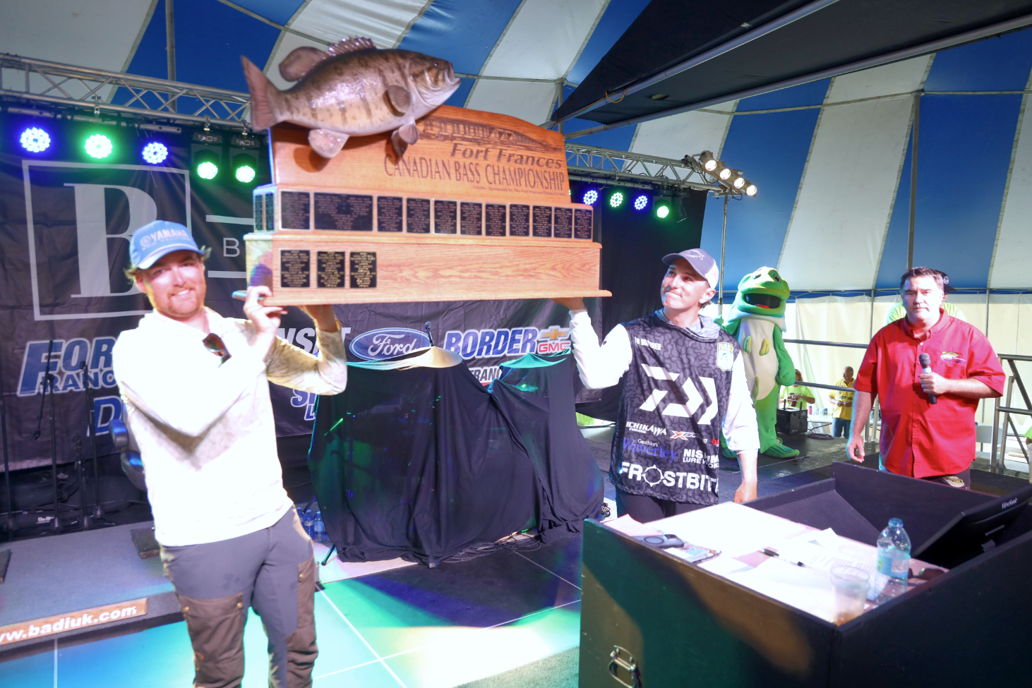 Waterer and Demers make record-breaking three-peat as FFCBC Champs