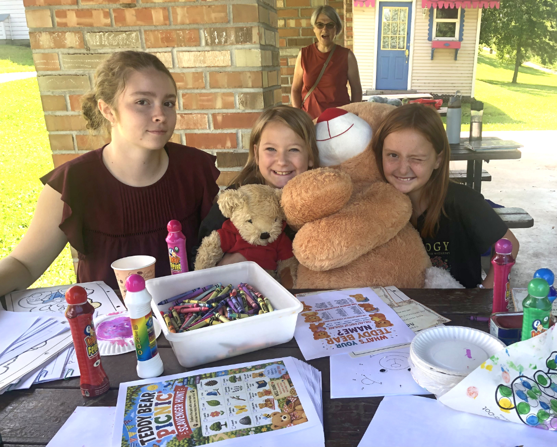 Emo Library hosts Teddy Bear Picnic for families (and stuffies) of all sizes