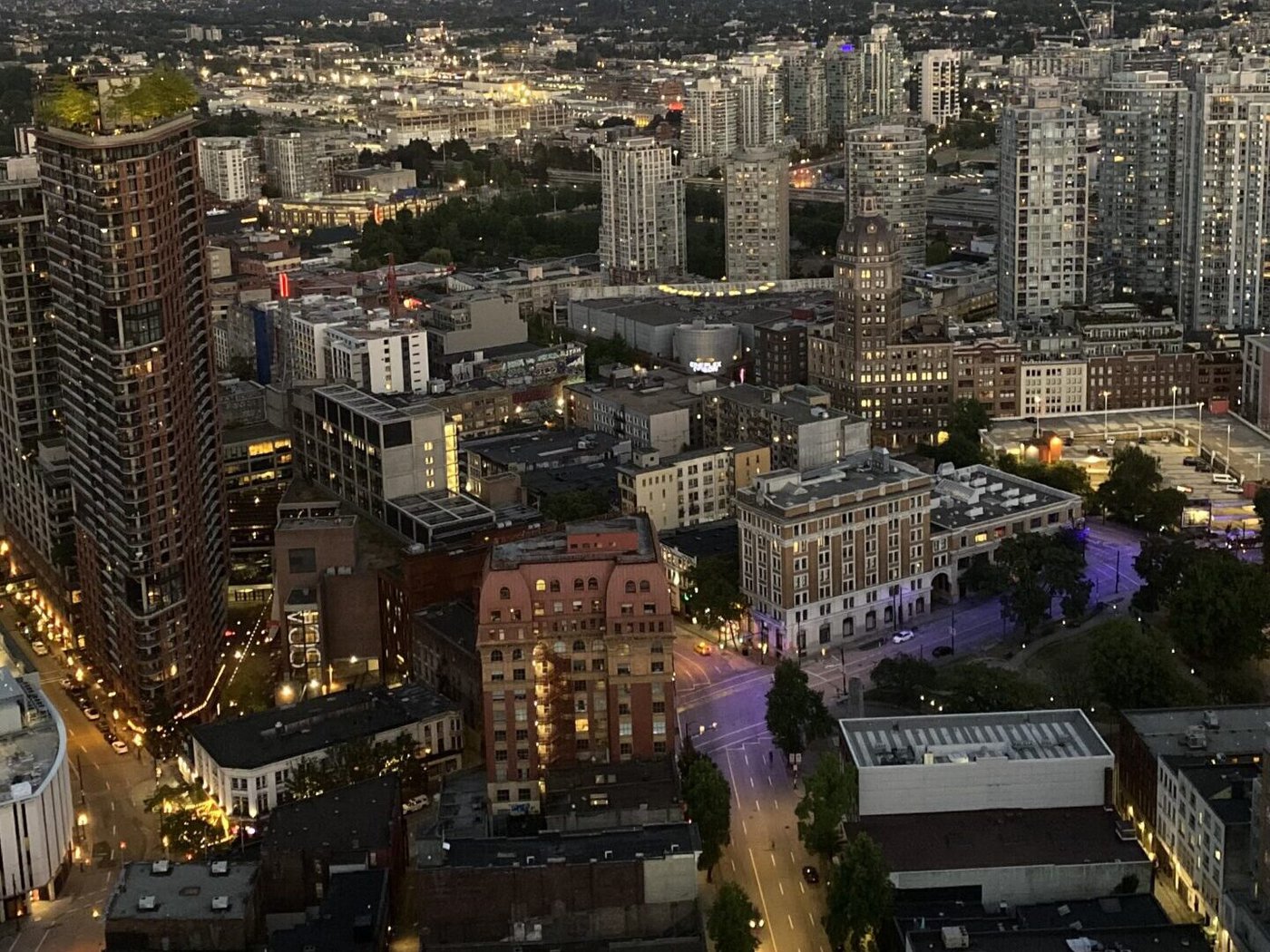 Toronto and Vancouver attract the most newcomers despite high living costs